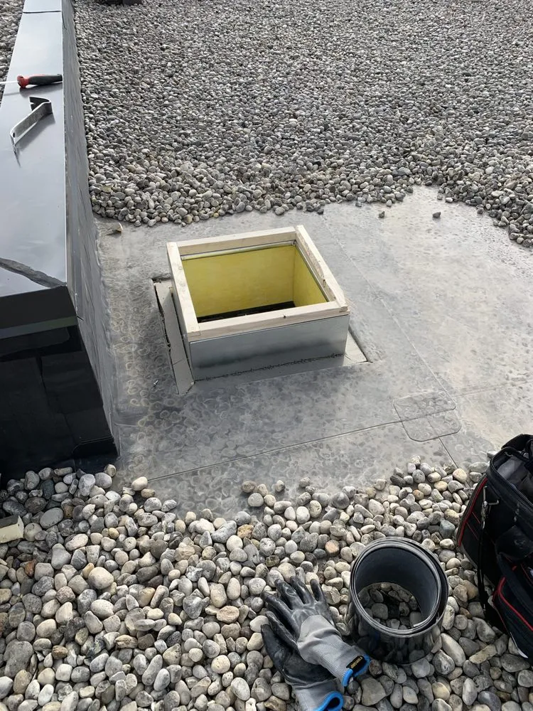 Slide of Platinum Roofing Elite