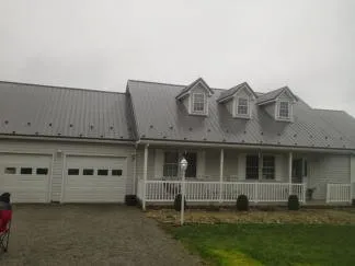 Reliable shingle roofing service in Rossiter, PA by Pleasant View Roofing