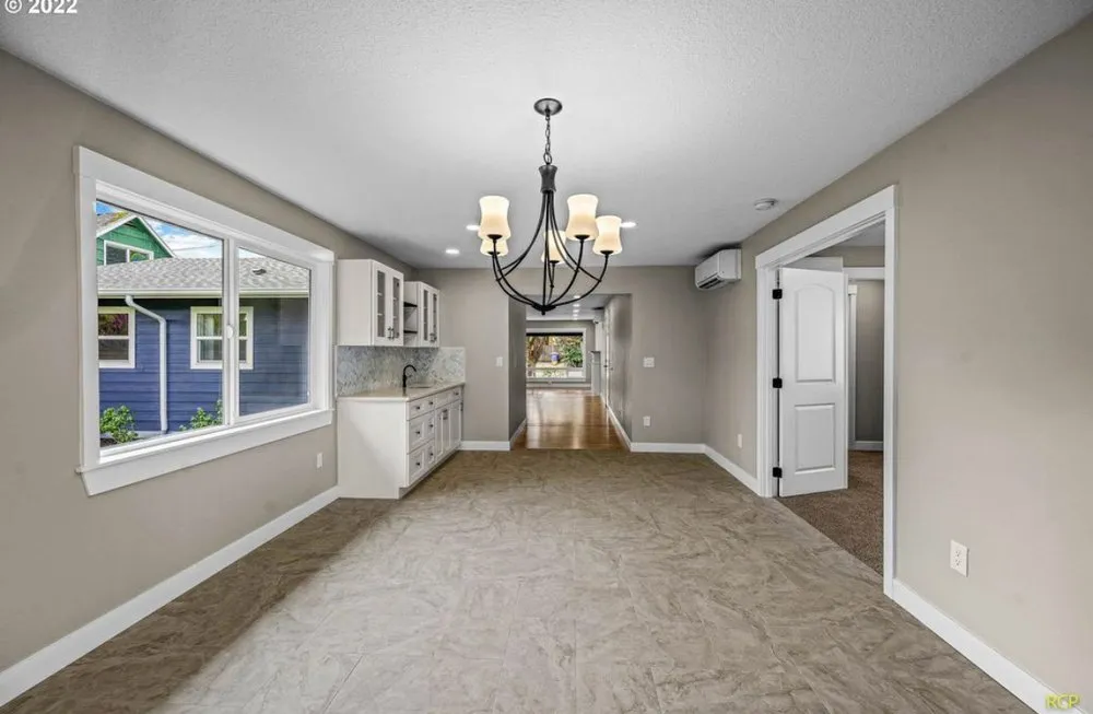 Slide of Pluum Construction