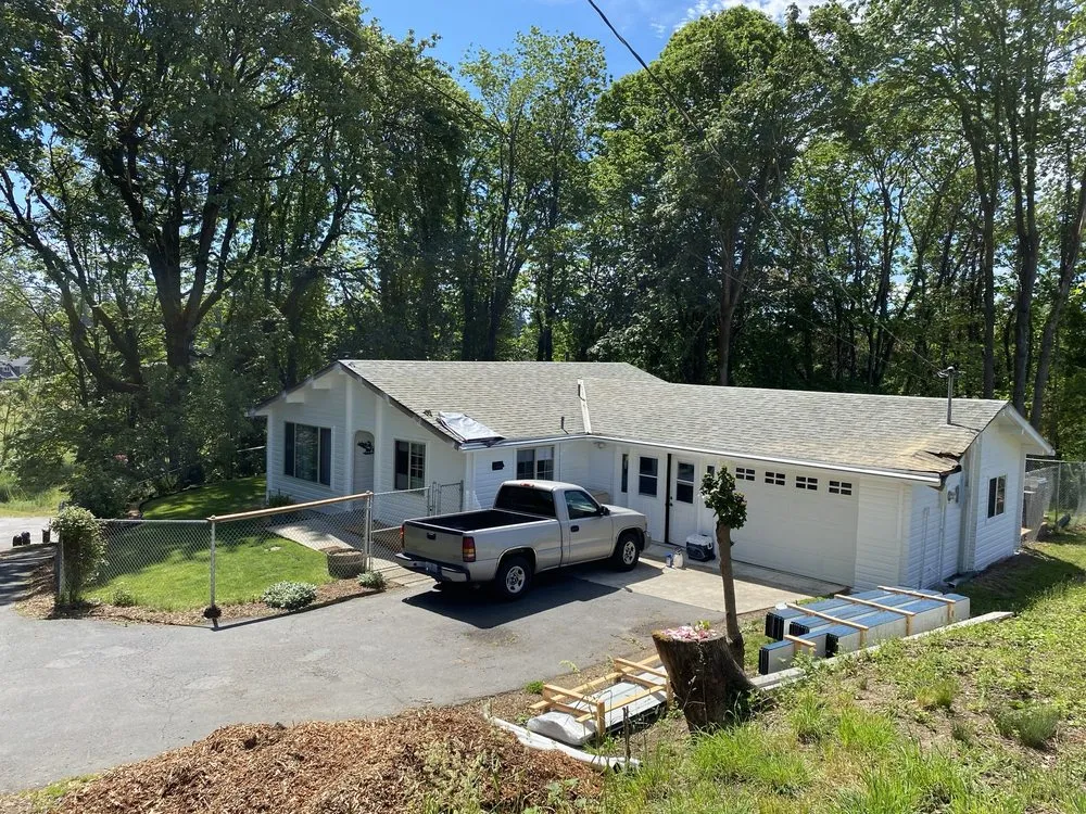 Slide of Pluum Construction