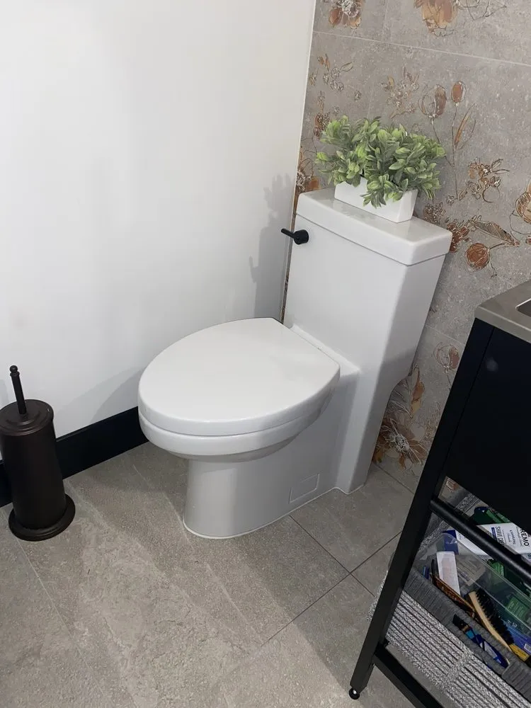 Slide of Pluum Construction