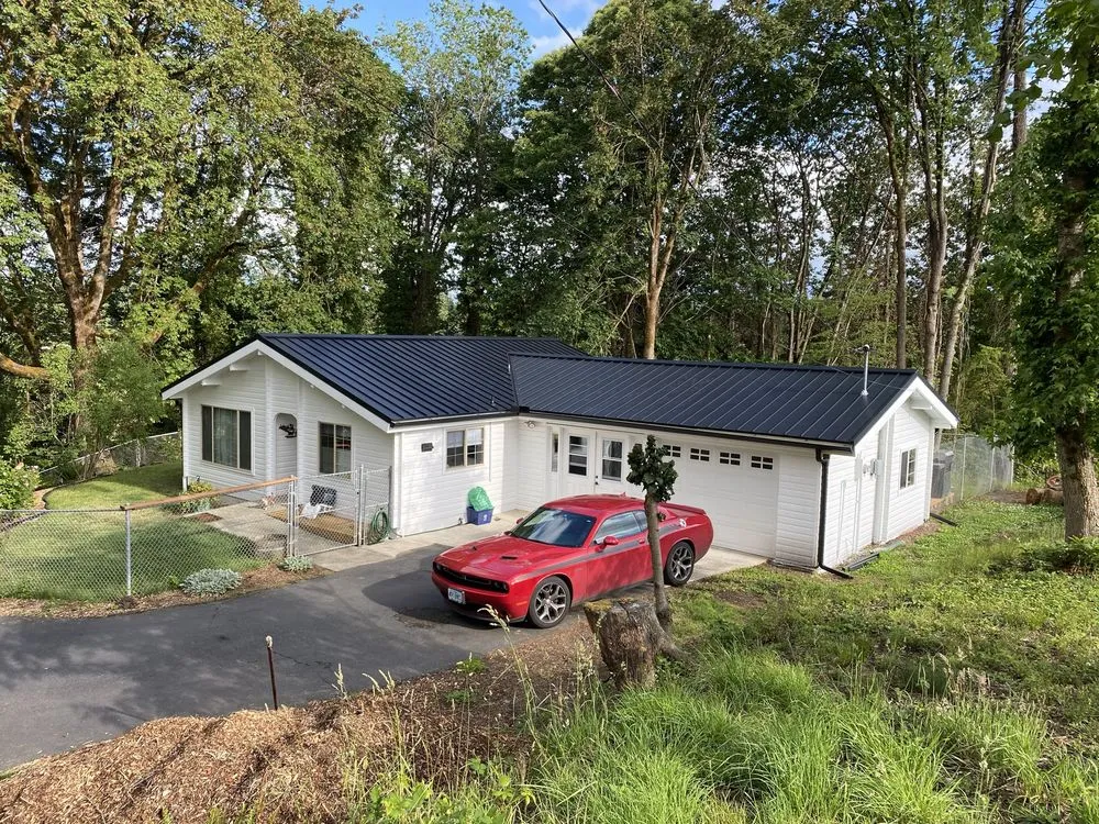 Slide of Pluum Construction