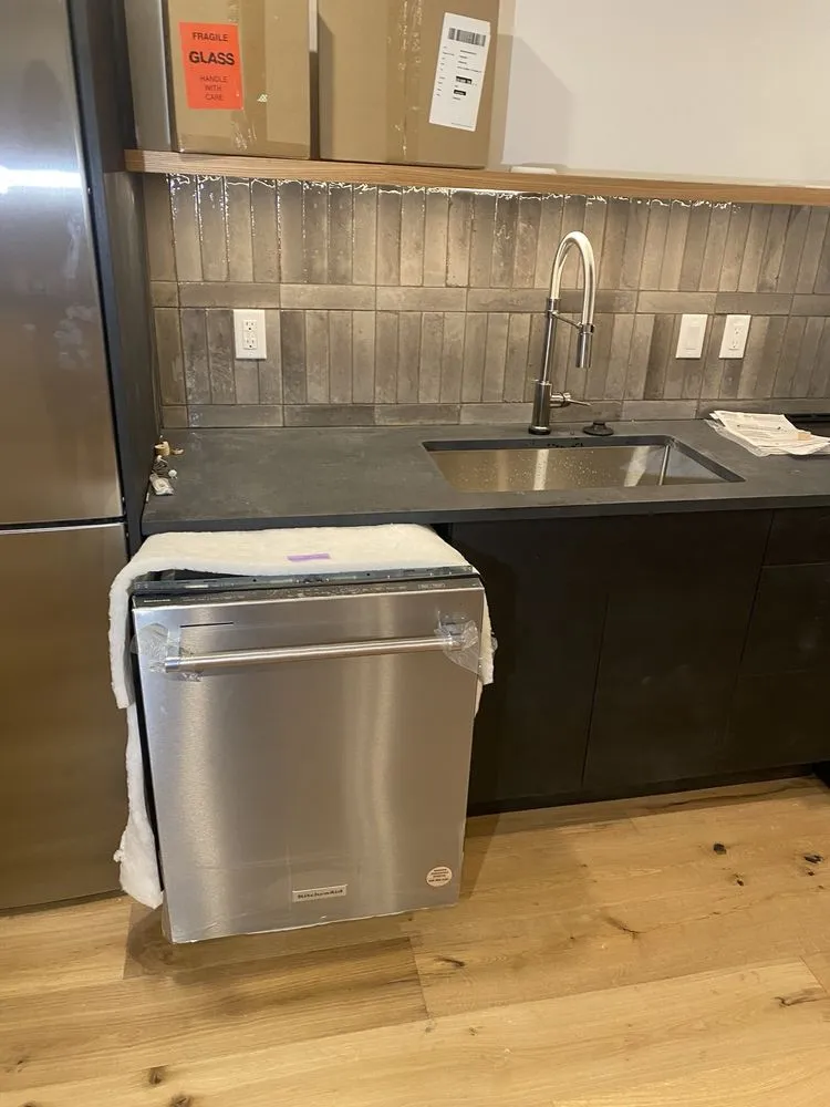 Slide of Pluum Construction