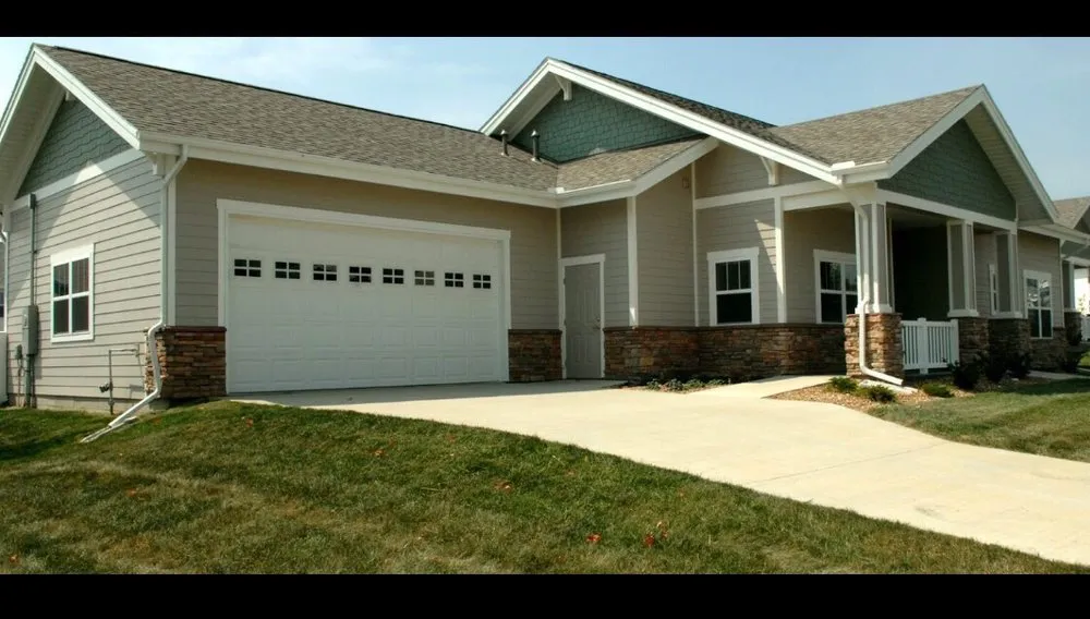 Slide of PM Construction And Restoration