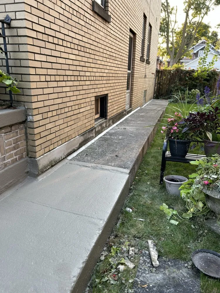 Slide of P&M Roofing and Tuck Pointing