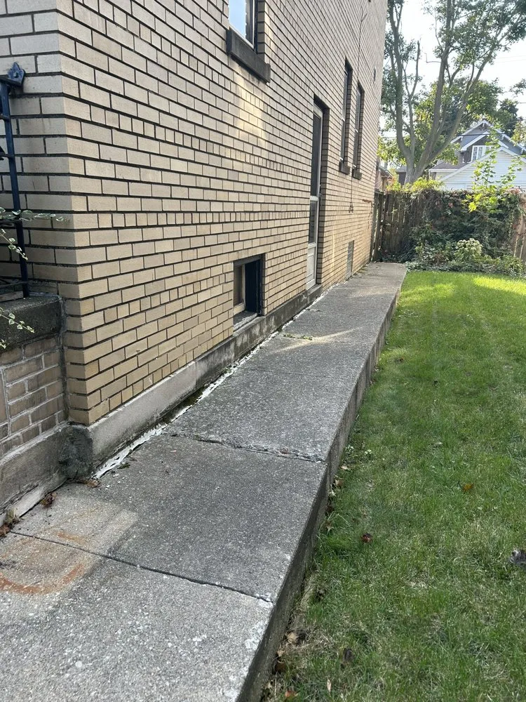 Slide of P&M Roofing and Tuck Pointing