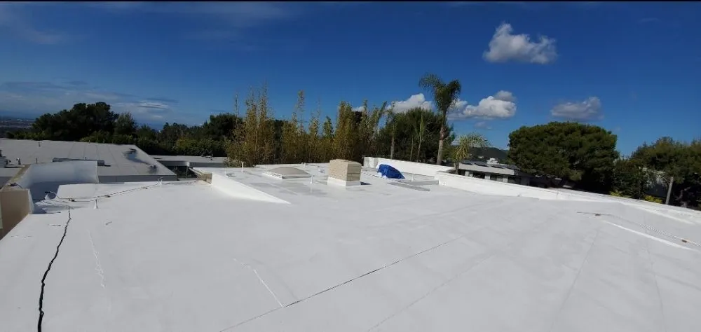 Slide of P&M Roofing