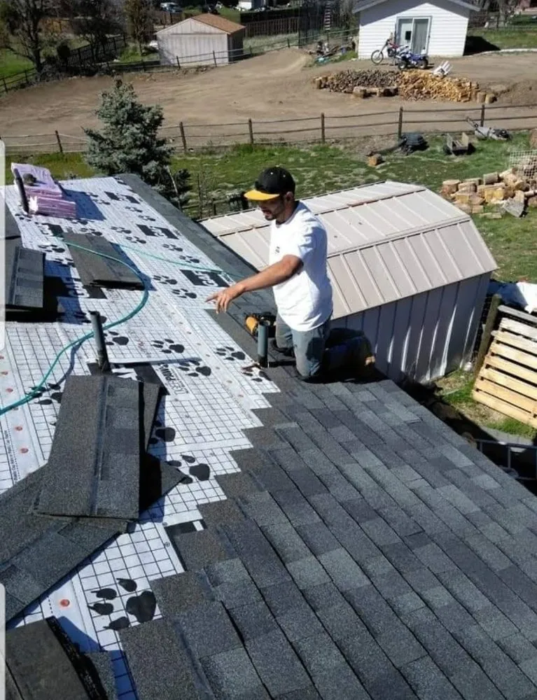 Slide of P&M Roofing