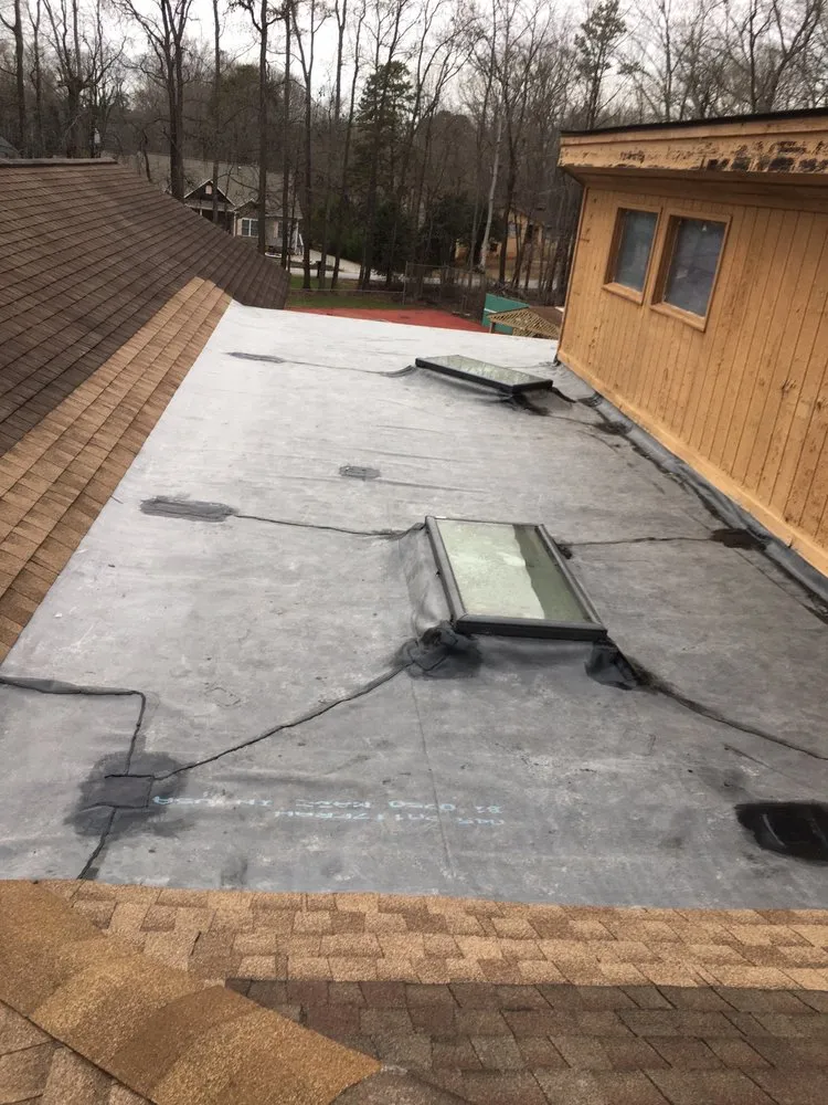 Slide of P&M Roofing