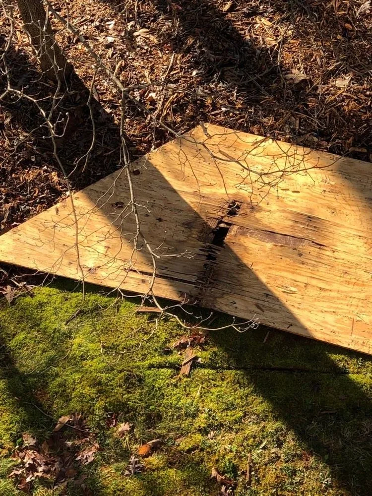 Slide of P&M Roofing