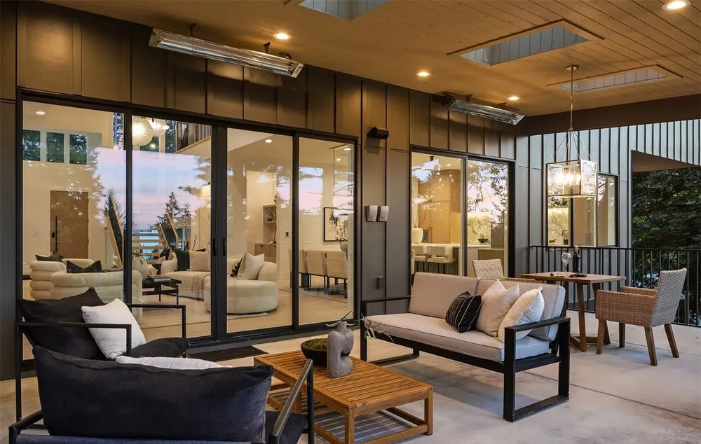 Slide of PNW Exterior Solutions