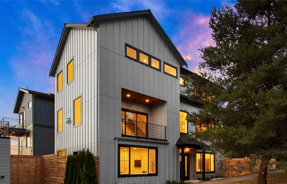 Slide of PNW Exterior Solutions