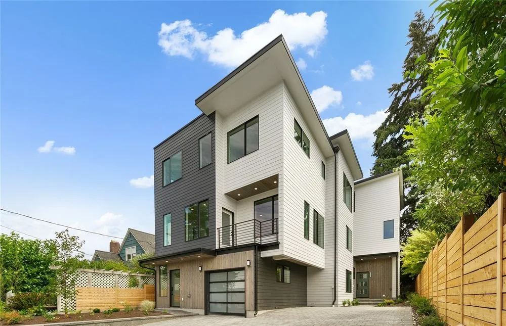 Slide of PNW Exterior Solutions