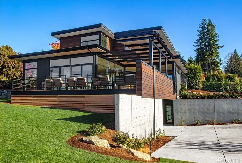 Slide of PNW Exterior Solutions