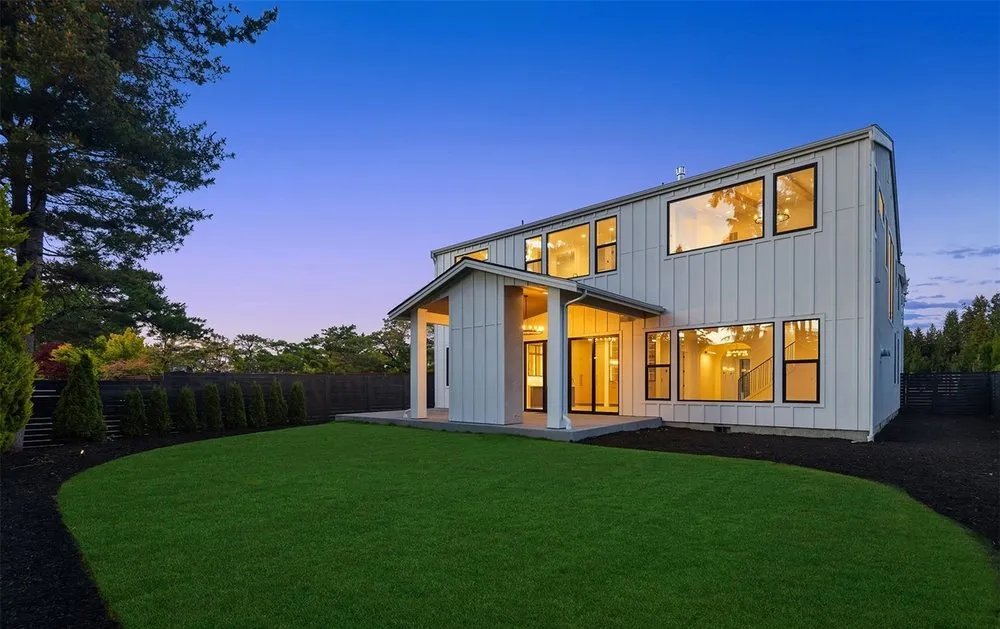 Slide of PNW Exterior Solutions