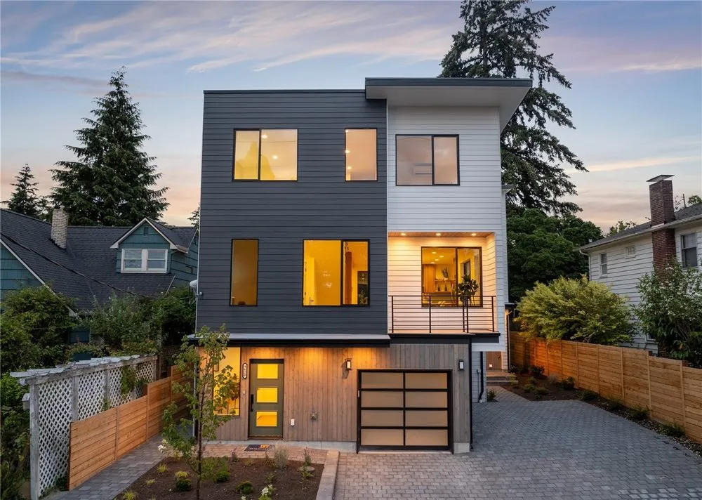 Slide of PNW Exterior Solutions