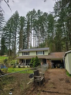 Pnw Roofing Solutions Logo