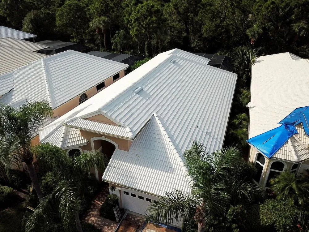 Slide of Polaris Roofing