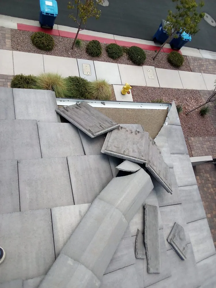 Slide of Pollitos Roofing