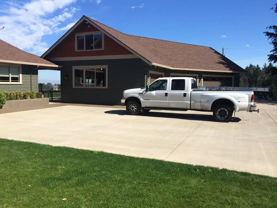 Slide of Polo's Roofing Specialist