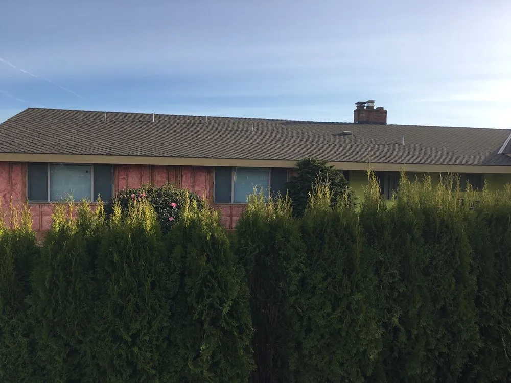 Slide of Polo's Roofing Specialist