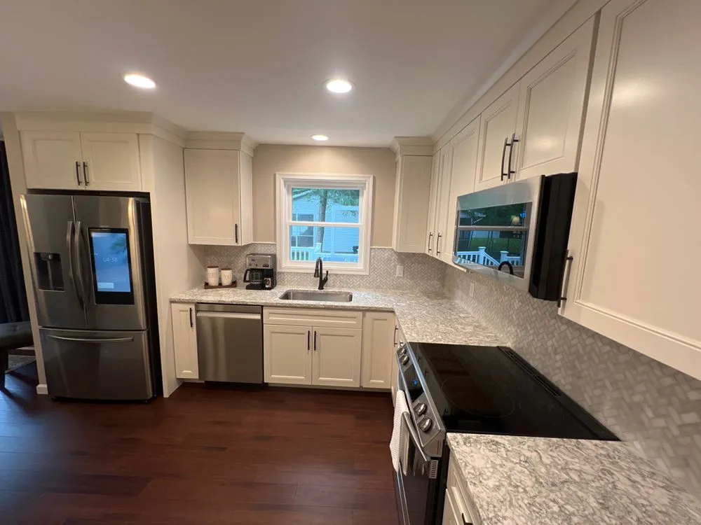 Slide of POM Contracting