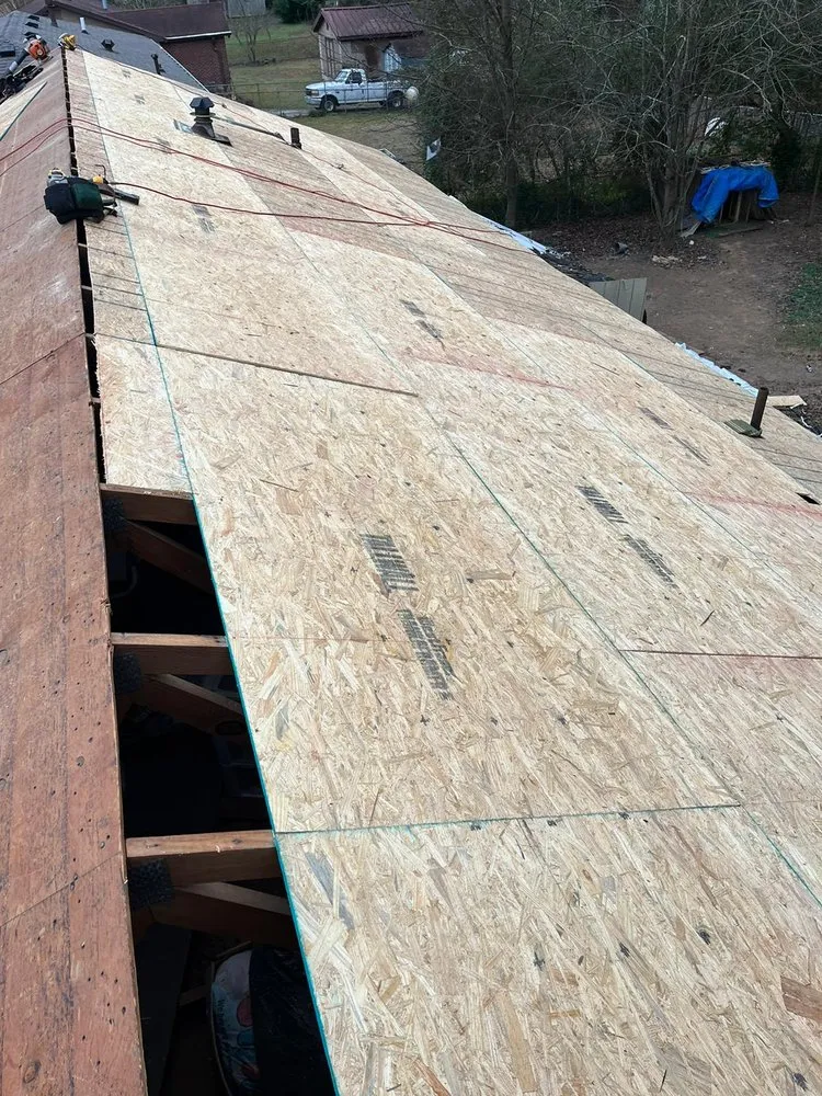 Expert storm damage roof repair for residential properties across Ellenwood, GA - Ponce's Exterior