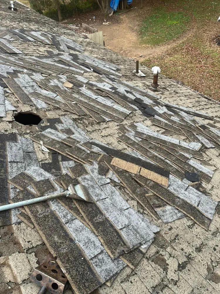 Professional roof repair for fast service across Ellenwood, GA - Ponce's Exterior