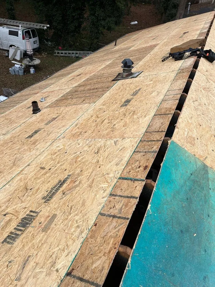 Expert storm damage roof repair experts serving Ellenwood, GA - Ponce's Exterior