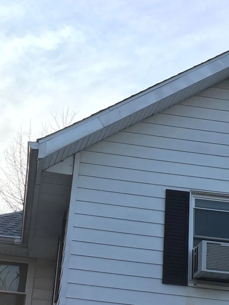 Slide of Poplar Roofing & Construction