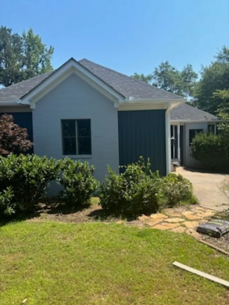 Emergency roof replacement with free inspection in Venetia, PA by Porterhouse Remodeling