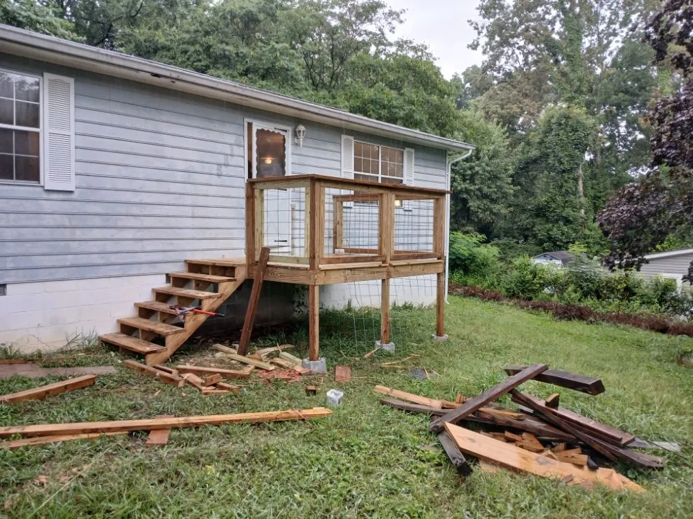 Trusted roof leak repair experts serving Sunbright, TN - Posey Roofing And Construction
