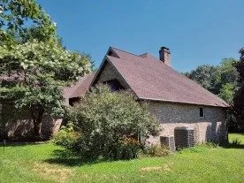 Slide of Pounds Roofing