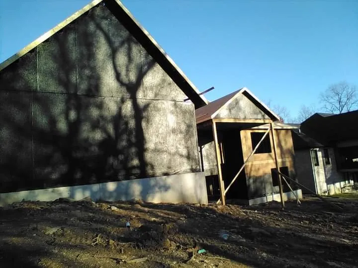 Expert shingle roofing service in Lexington-Fayette, KY by Powell Construction