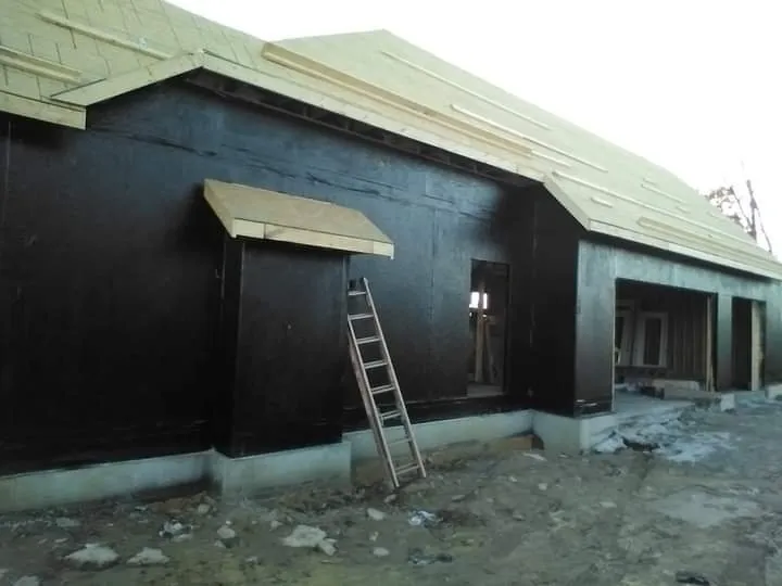 Local roof replacement for fast service in Lexington-Fayette, KY by Powell Construction