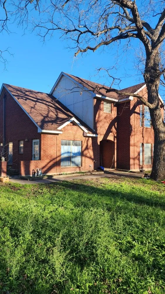 Slide of Powerful Roofing