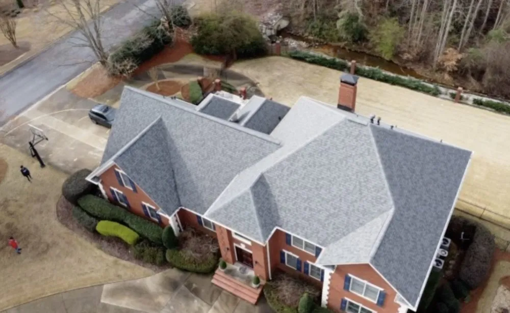 Slide of P&R Roofing