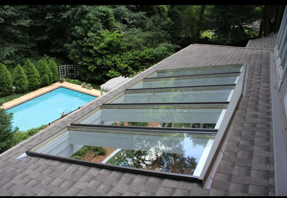 Slide of P&R Roofing