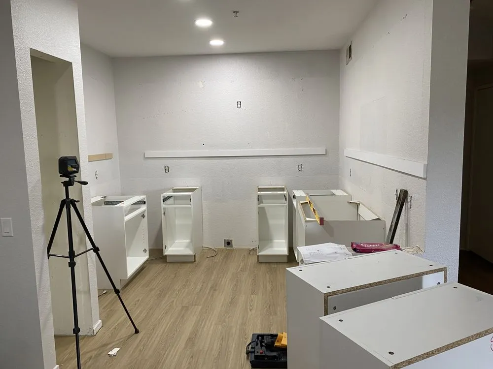 Slide of P&R The Handymen