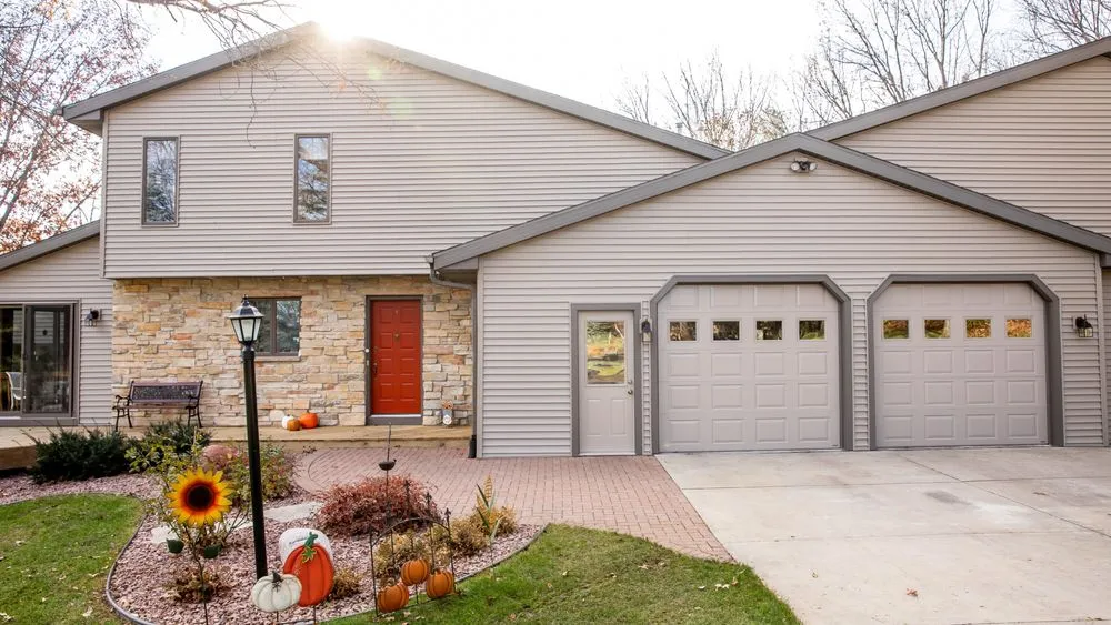 Slide of Prairie Exteriors & Painting