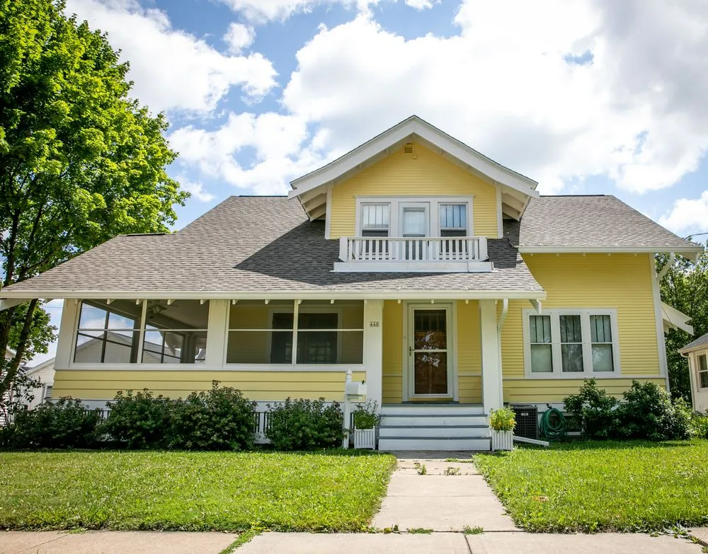 Slide of Prairie Exteriors & Painting