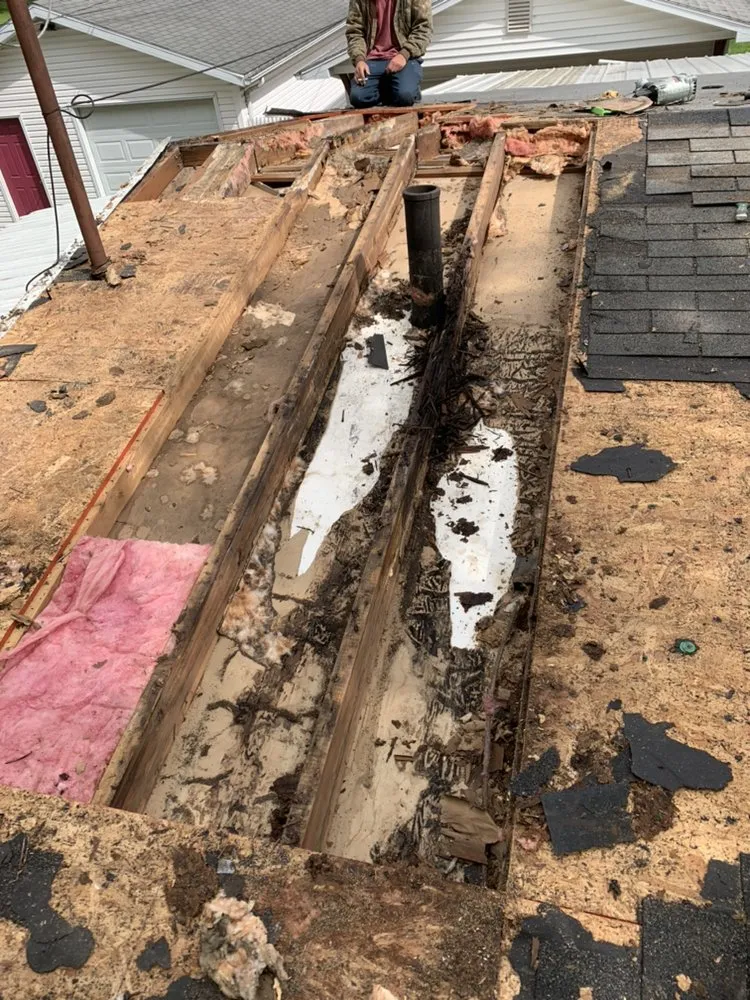 Reliable roof leak repair in Vermont, IL - Prater's Construction