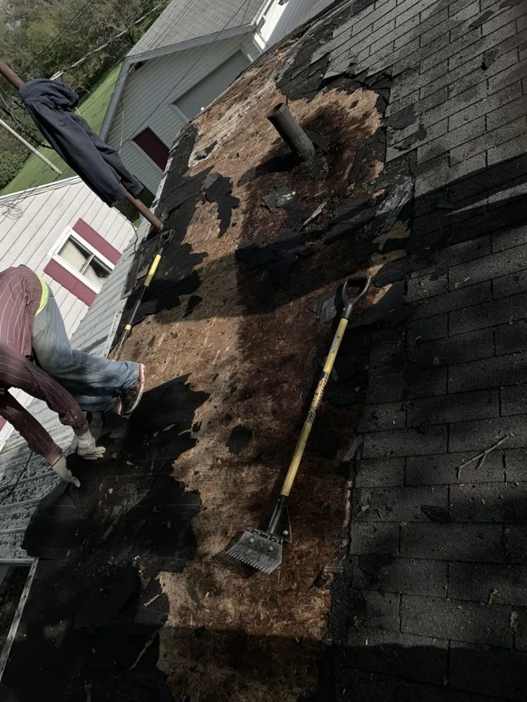 Emergency roof replacement in Vermont, IL - Prater's Construction