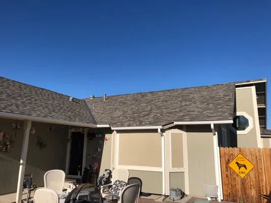 Pratt N Sons Roofing Logo