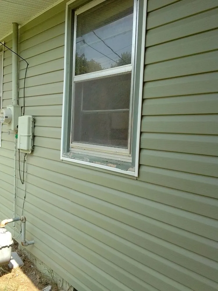 Trusted flat roof repair with free inspection in Lowry City, MO by Precision Contractors