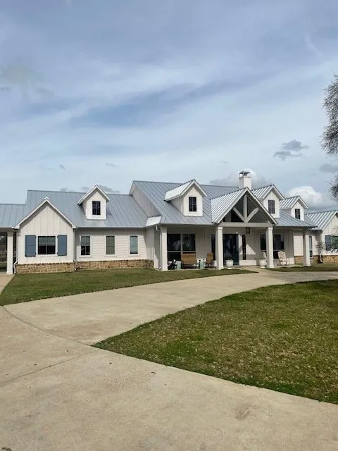 Slide of Precision Seamless Gutters