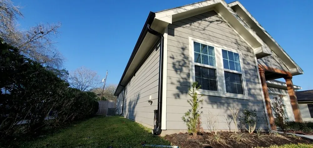 Slide of Precision Seamless Gutters