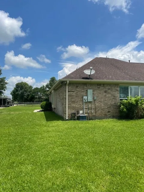 Slide of Precision Seamless Gutters