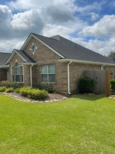 Slide of Precision Seamless Gutters