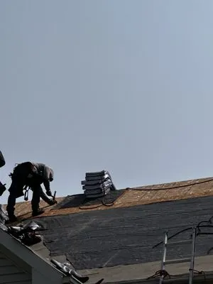 Premier Class Roofing Logo